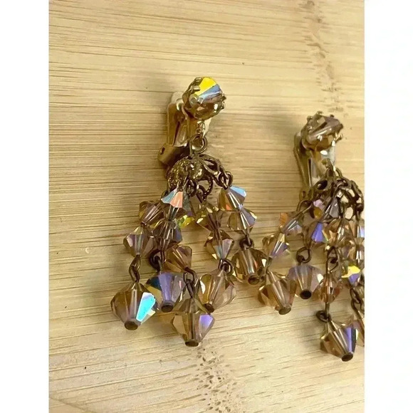 VTG Crystal Chandelier Clip On Earring Brown Iridescent Beaded Dangle 2" Long - Picture 9 of 16
